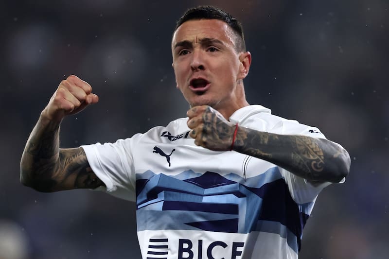 El defensor podría dejar Universidad Católica. Foto: Agencia ATON.