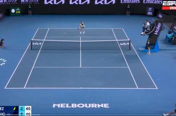 VIDEO |¡Inoxidable! El puntazo de Novak Djokovic que sacó aplausos en el Australian Open