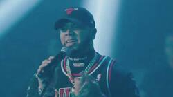 Anuel AA sorprende con video cantando "No llores mujer" en vivo