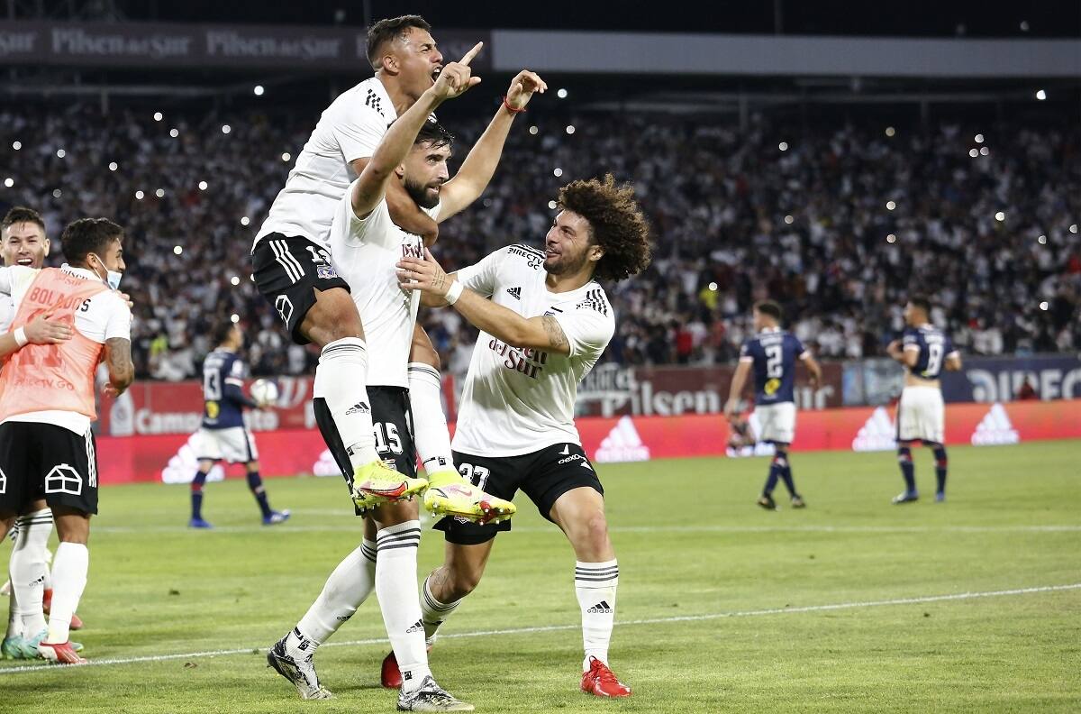 Video | El saludo íntimo de histórico jugador de Colo Colo a todo el plantel y cuerpo técnico albo
