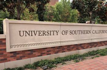 Mil millones de dólares en indemnización: Universidad deberá pagar a 700 mujeres víctimas de abuso