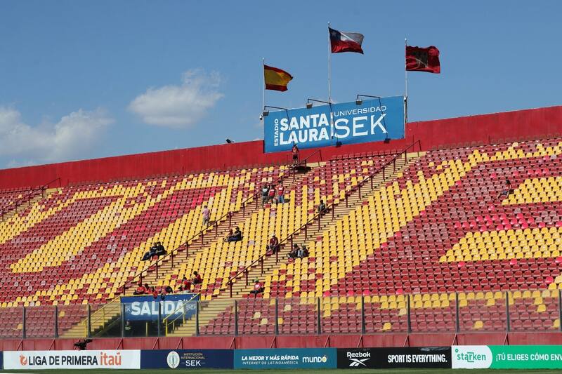 El recinto de Plaza Chacabuco tendrá cancha sintética. foto: Agencia Aton.