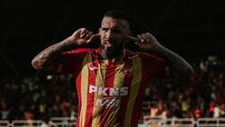 VIDEO | Señor Gareca... Ronnie Fernández la rompe en Malasia con golazo y asistencia