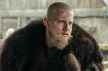 (VIDEO) "Se volvieron locos": Alexander Ludwig sorprendió a dos fanáticos de "Vikingos"