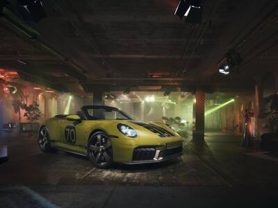 Porsche presentó un descapotable que toma el espíritu de los 70