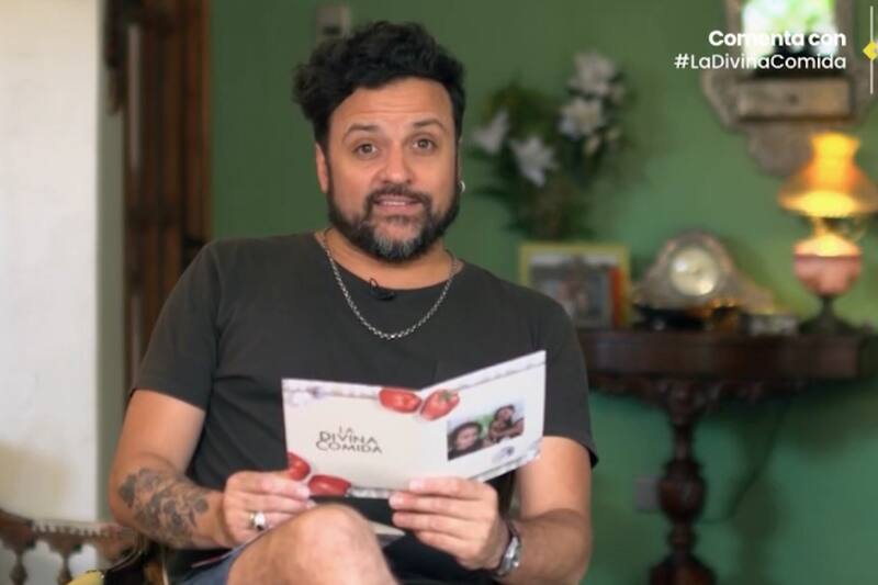 Ignacio Achurra mostró el hogar de su madre, el que se encuentra lleno de recuerdos de su juventud.