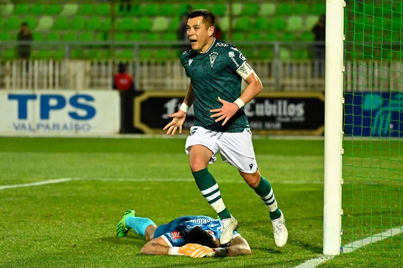 lleva 200 partidos con Wanderers y es el séptimo goleador histórico. Foto: Agencia Aton.