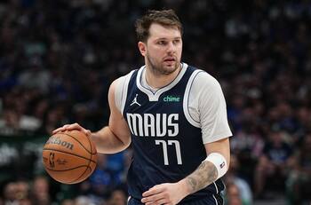 La especial visita que recibió Luka Doncic durante los playoffs de la NBA: “Es increíble que estuviera aquí”