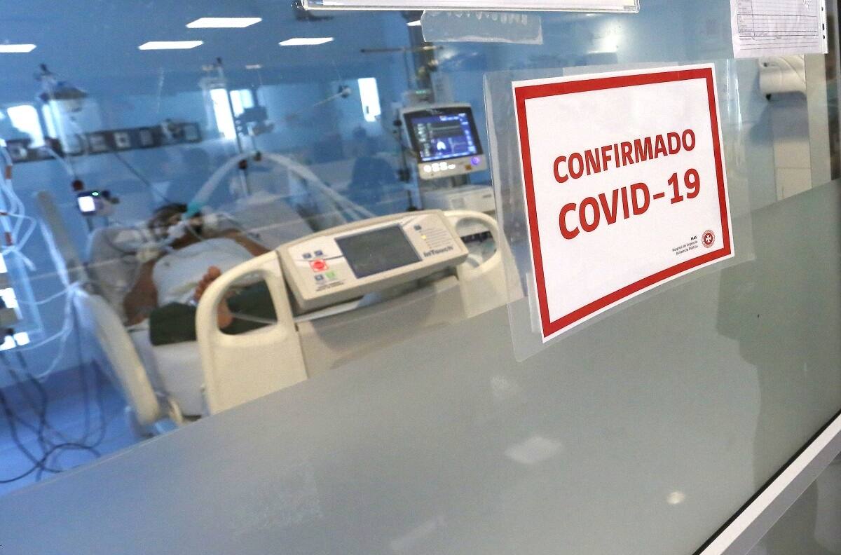 Informe Minsal: Se reportaron 6.796 contagios por COVID-19 en Chile y más de 100 muertes