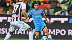 Napoli amenaza al Chucky Lozano: o se baja el sueldo o acepta oferta del fútbol francés