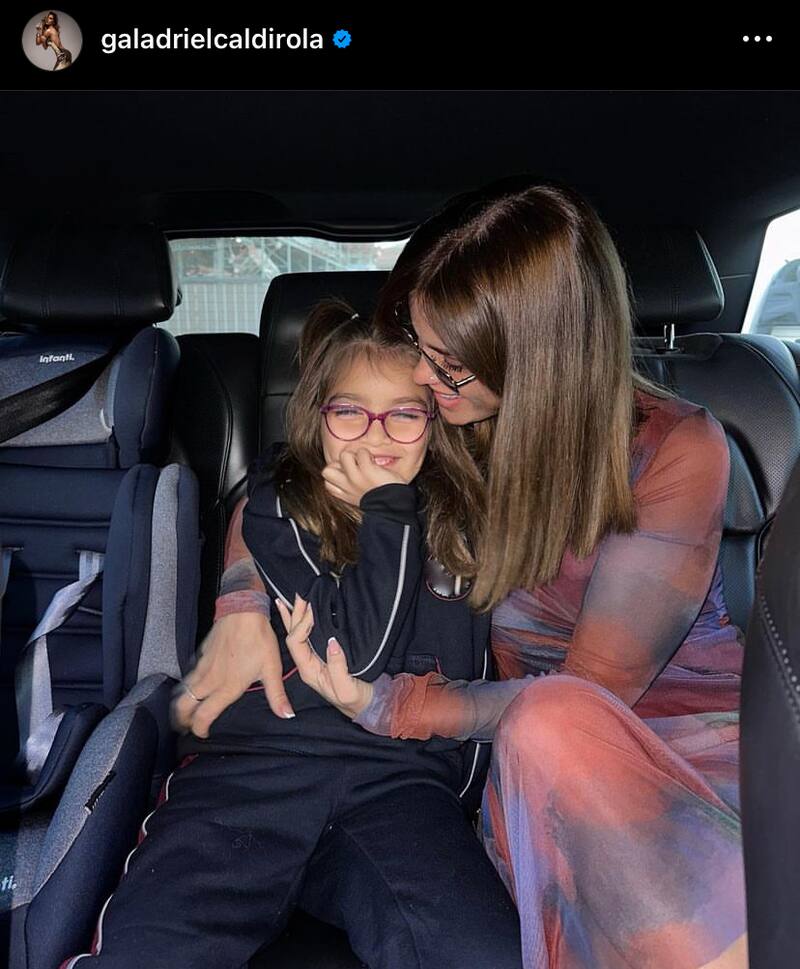 Gala Caldirola y su hija