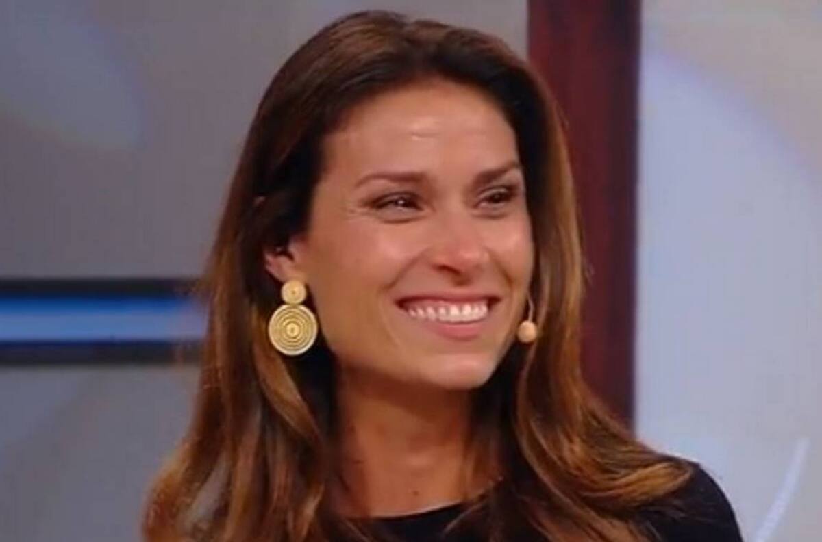 Carolina Escobar se emocionó por especial visita en el “Buenos Días a Todos”