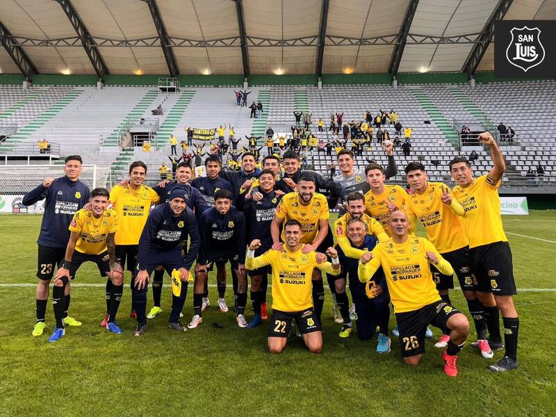 le entrega una gran noticias a los hinchas. Créditos: @sanluis_qta /X