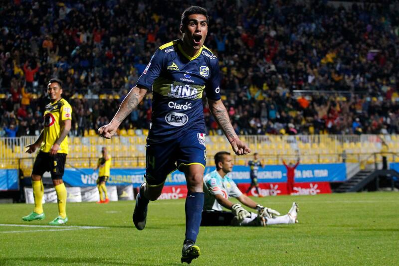 Hincha fanático de Everton, rechazó varias veces jugar en Wanderers. Foto: Aton.