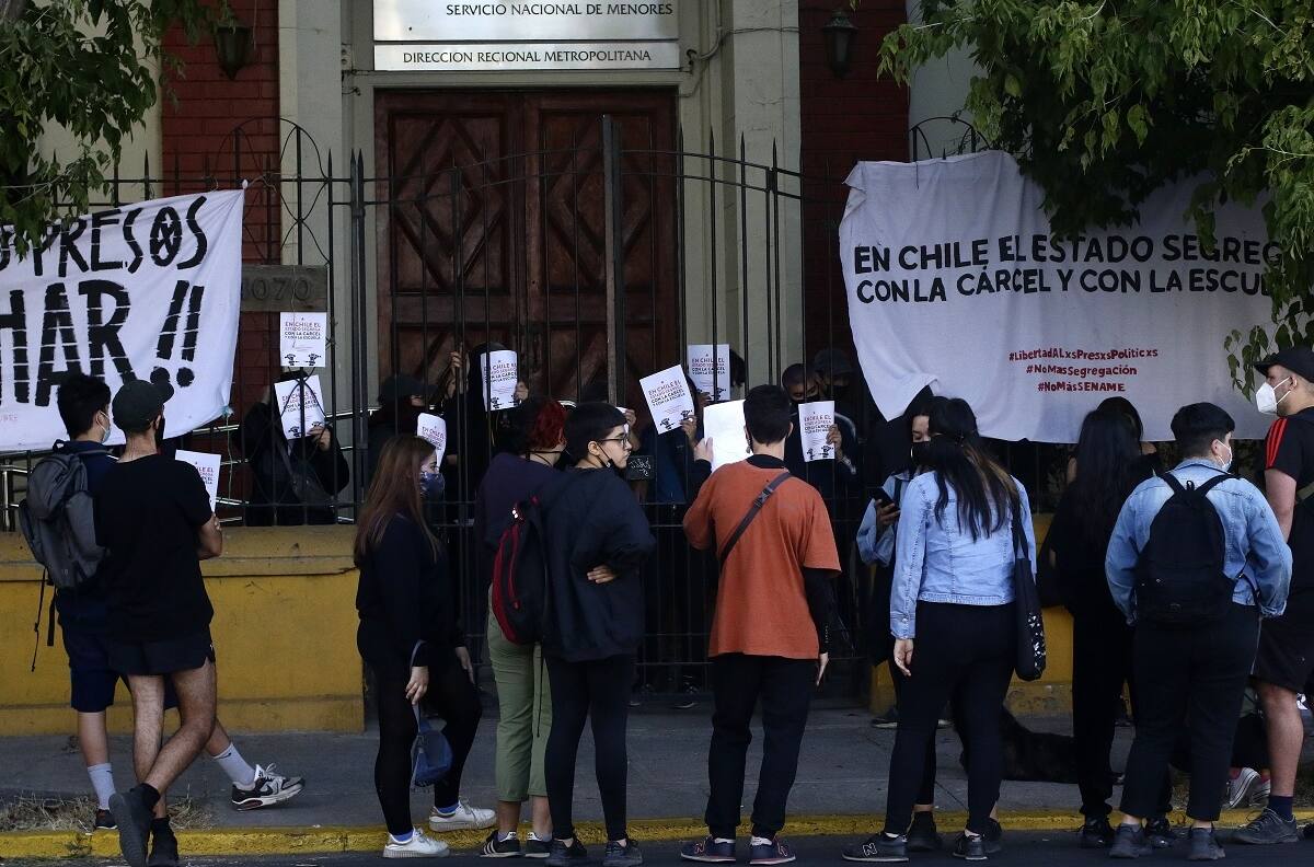 Oficina del Sename fue tomada por secundarios: amenazan que la PDT “no se dará” sin los presos del Estallido Social