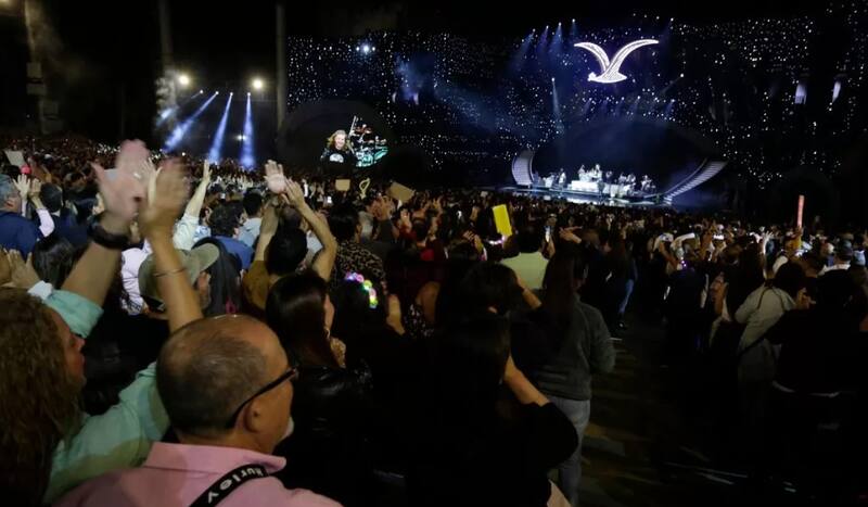 y sus humoristas confirmados.