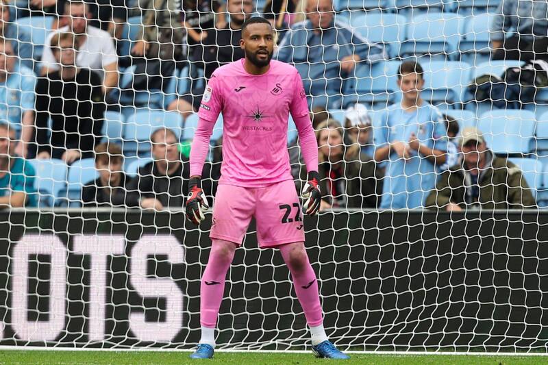 Lawrence Vigouroux sigue dejando destacadas presentaciones en la portería del Swansea City. (Foto: @SwansOfficial)