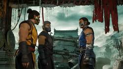 Nuevo trailer de Mortal Kombat nos muestra la brutalidad de Smoke y Rain