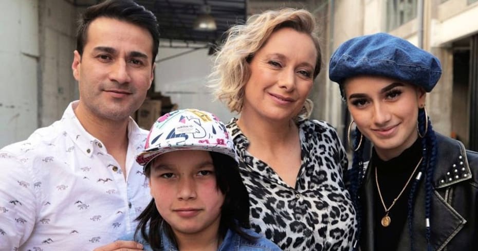 Carolina Azócar junto a su esposo Christian "Ruperto" Henríquez y sus dos hijos.