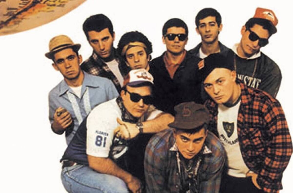 Ex Los Fabulosos Cadillacs es detenido e investigado por narcotráfico tras naufragar en el Rio de la Plata