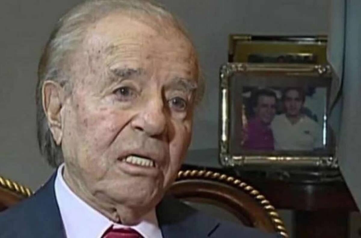 Carlos Menem fue internado por sangrado en una sonda vesical