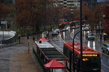 Meteorólogo Gianfranco Marcone revela hasta qué hora lloverá este viernes en la Región Metropolitana