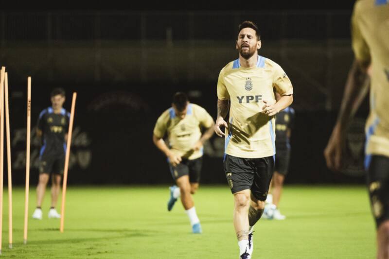 podría tener problemas para viajar a Venezuela desde Miami por el Huracán Milton. (Foto: AFA.cl)