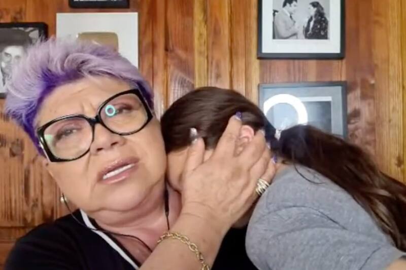 Presentó en "Las Indomables" a su nieta. Créditos: YouTube.