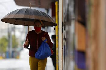 Tiempo en Santiago: alertan probabilidad de lluvias por llegada de sistema frontal a la RM