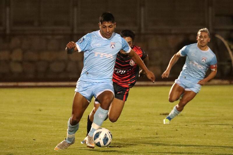 El delantero Bairon Monroy de San Marcos de Arica interesa en Calama.