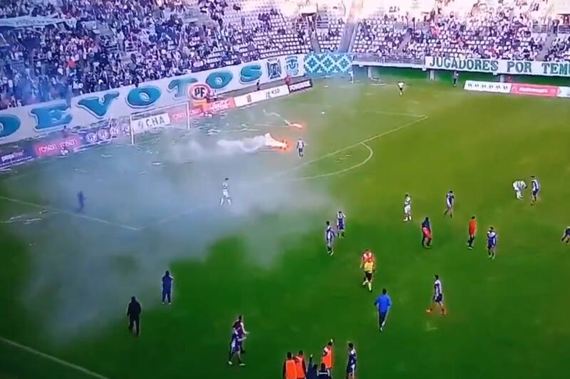 Incidentes en el duelo de Deportes Temuco vs Deportes Recoleta