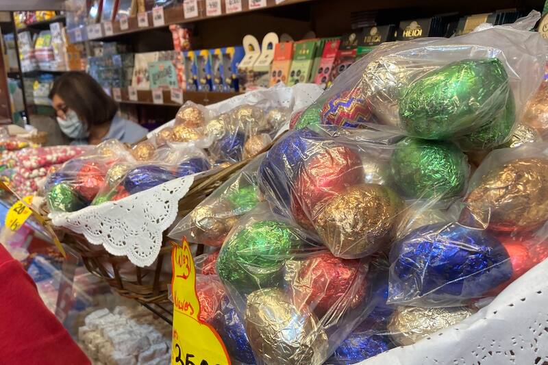 Una tradición de Semana Santa es entregar huevitos de chocolate la mañana del domingo de resurrección. Créditos: ATON