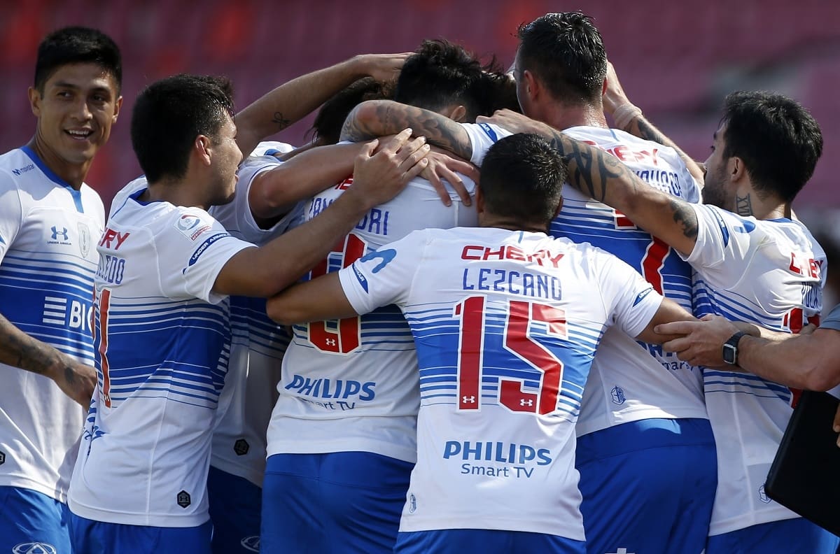 ¿Ansiosos? Hinchas de la UC son un atado de nervios a un día de su final ante Calera