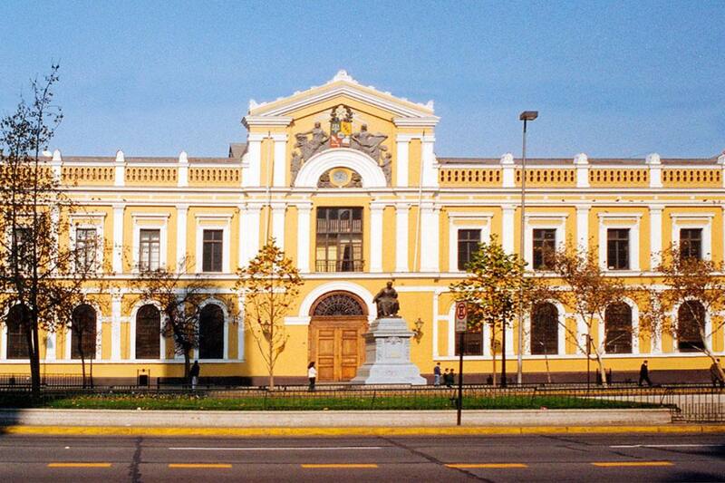 Destacan universidad chilena en ranking mundial de MBA.