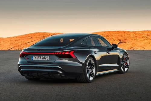 Sernac hizo llamado a revisión de eléctricos de Audi