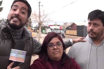 "¡Oye! Perro cul...!": El insólito chascarro que Matías Vera sufrió en plena emisión de "Aquí somos todos"
