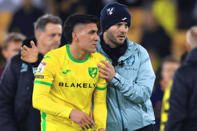 trabaja junto a Marcelino Núñez.