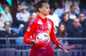 Christiane Endler ya tiene rival para los cuartos de final de la Champions League