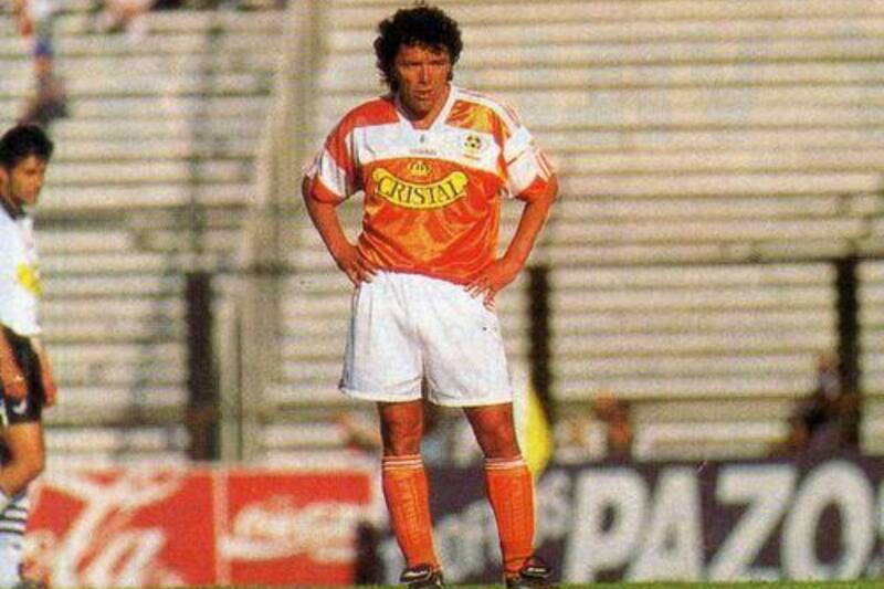 16 años con la camiseta de Cobreloa.