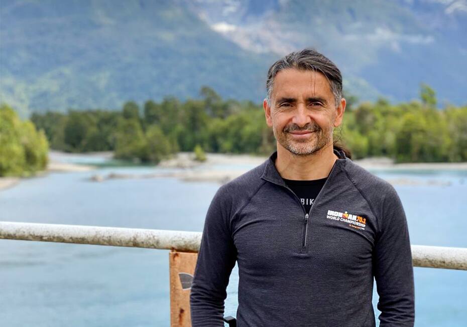 Nicolás Iturra tiene 47 años y es geólogo de profesión