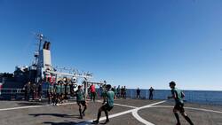 FOTOS | Histórico: Santiago Wanderers entrenó sobre un buque de la Armada en pleno Océano Pacifico