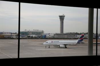 Estas son las recomendaciones sugeridas ante el paro de trabajadores del Aeropuerto de Santiago