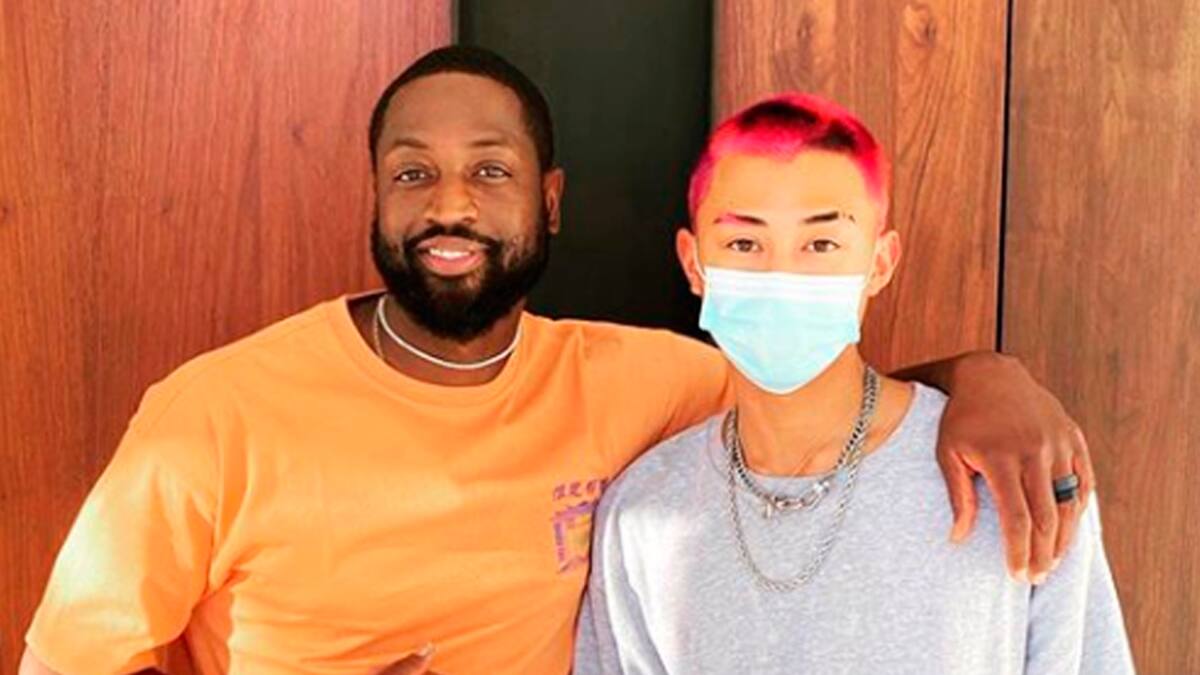 Dwyane Wade sorprendió con un 'encendido' look realizado por joven de 17 años