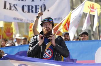 "Me ofreció matar a una ex polola y esconderla": La acusación de Sebastián Izquierdo a Igor González