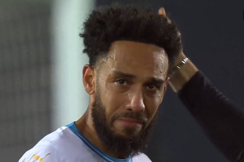 sufre tras la eliminación del Olympique de Marsella en manos del Atalanta en la Europa League.