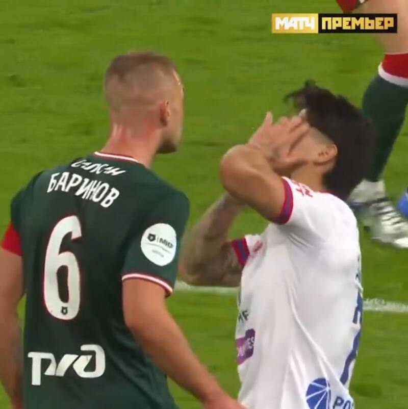 La curiosa reacción de Dávila que llamó la atención en Rusia