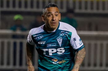 “Mi representante me trajo una oferta de Everton, le dije que ninguna posibilidad, por el respeto que le tengo a Wanderers”