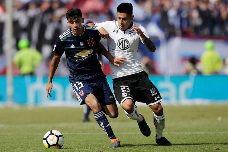 No olvida a la U: la foto de Ángelo Araos que enfureció a los hinchas de Colo Colo. Foto: Aton.