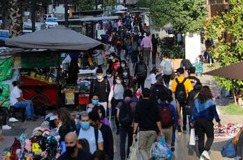Matamala: “Una cuarentena real puede ser necesaria para ganar tiempo mientras las vacunas surten efecto”