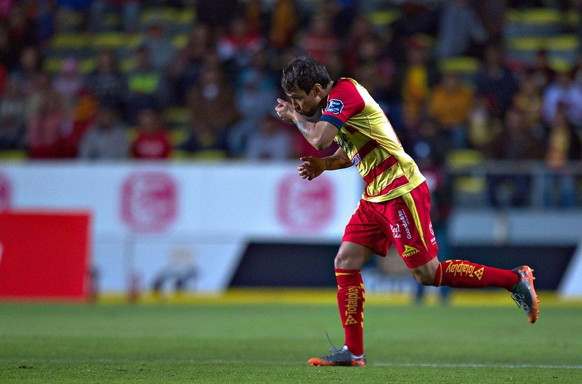 Jorge Valdivia se ganó a los hinchas de Morelia con este magistral pase